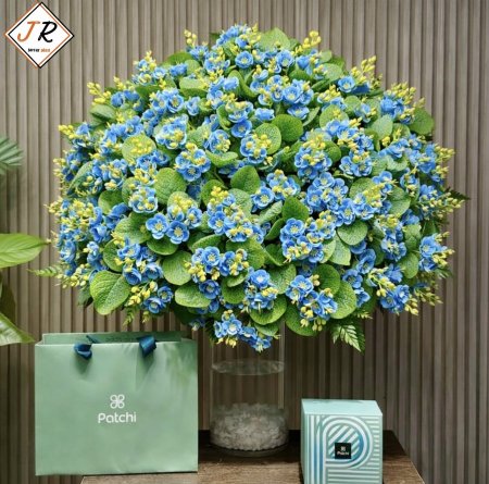 ضمة ورد زرقاء